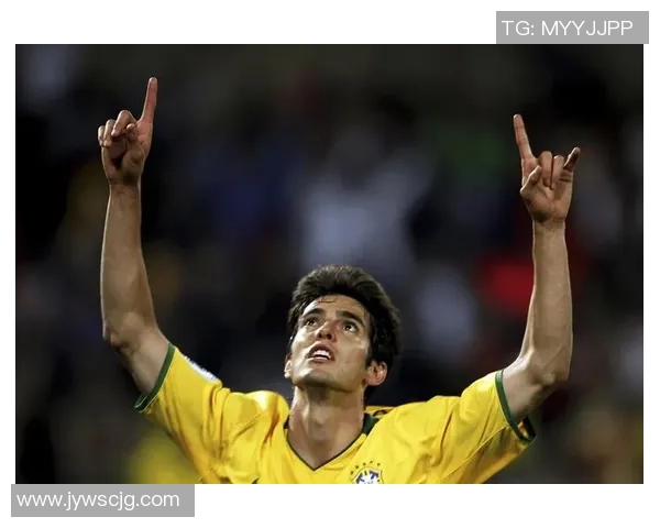 赛前聚焦足球球星衣着彰显个性风格引领时尚潮流