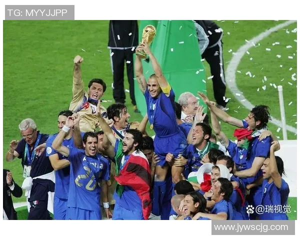 亲民偶像足球明星盘点:他们不仅在球场上闪耀更赢得了粉丝的心