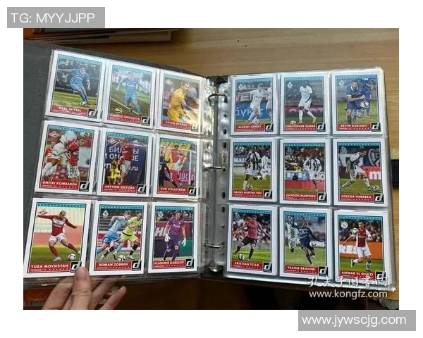 双签足球球星卡市场价格解析及其收藏价值分析